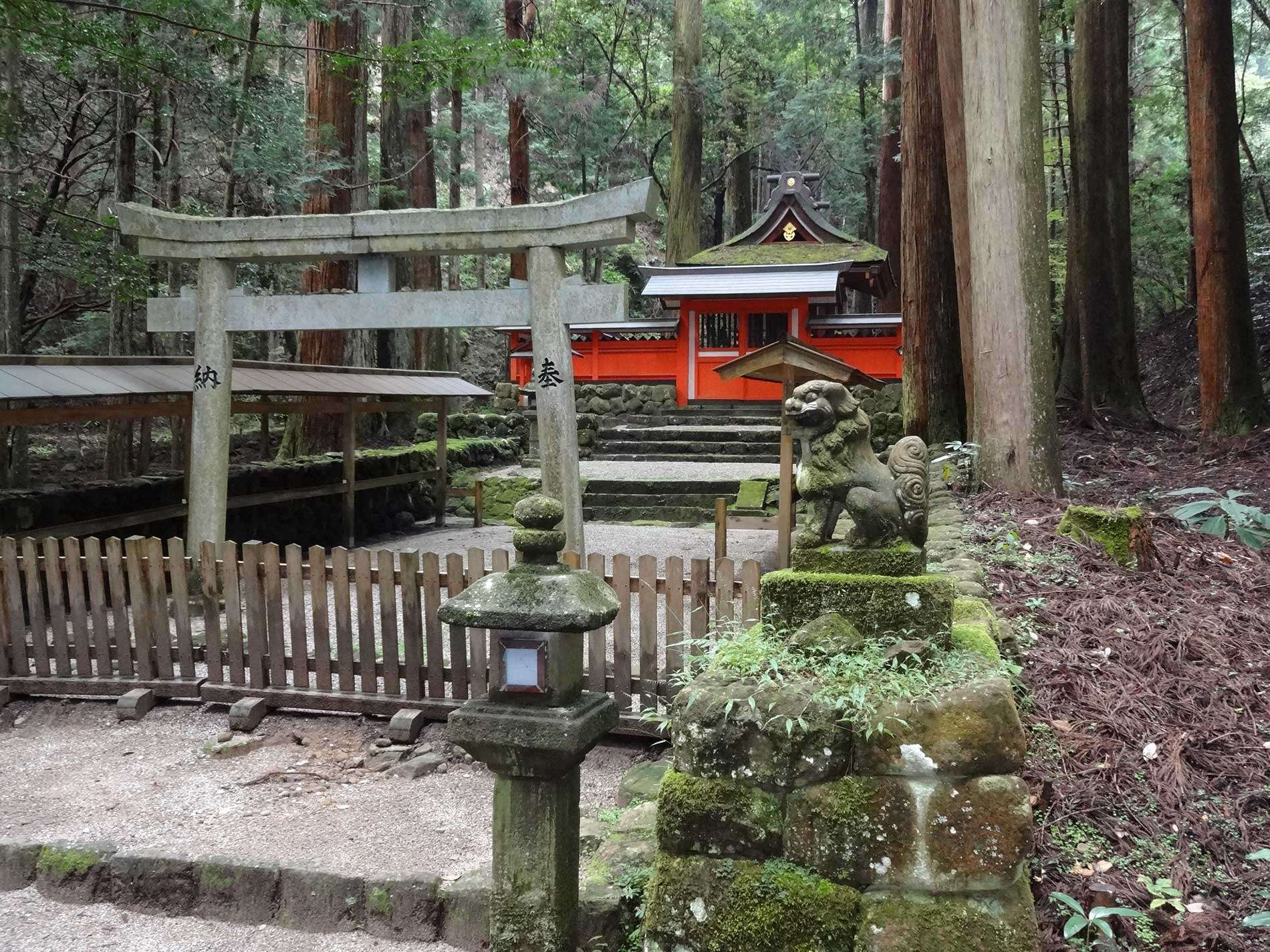 Ryuketsu Shrine / 龍穴神社
