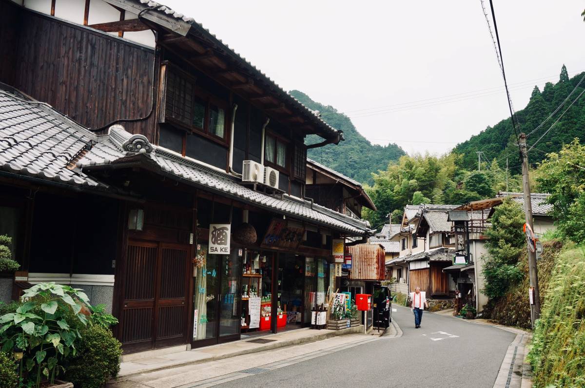 Murou-ji Temple Travel Guide #1 - Visit East Nara Nabari