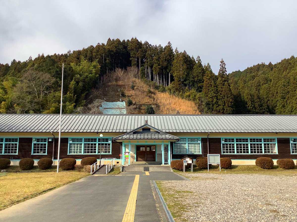 Mitsue Community Center / 御杖交流会館