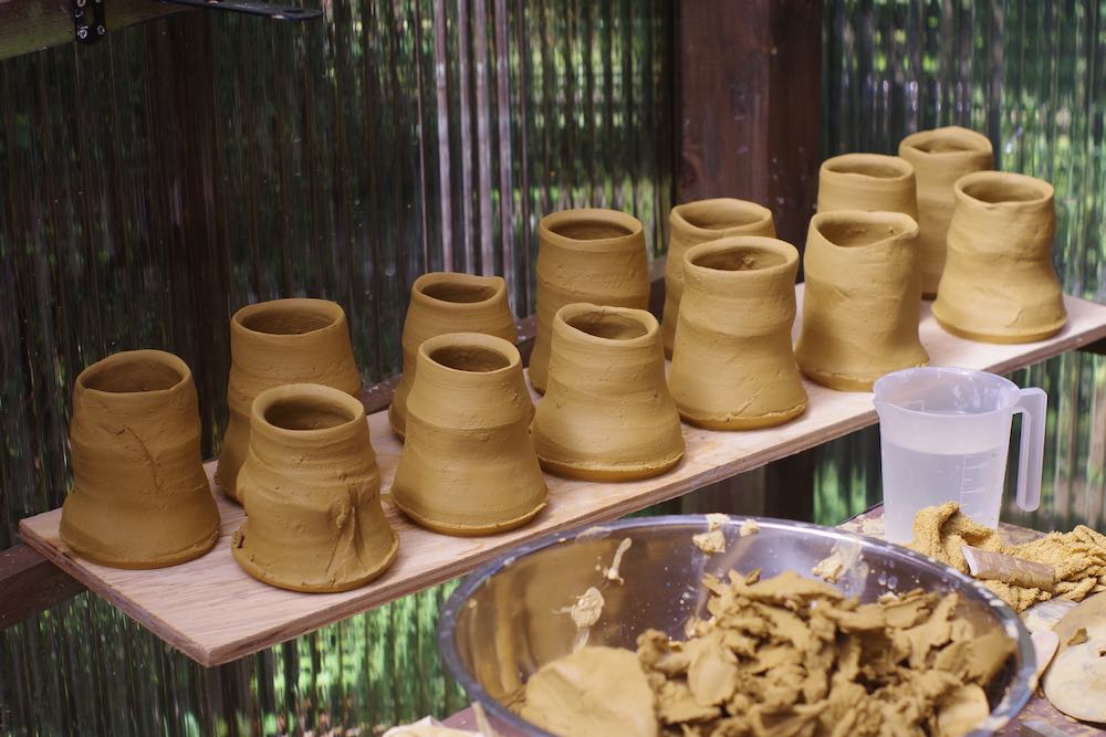 Pots before firing / 焼く前の器