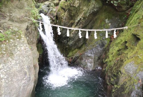 Hingashi no Taki / 東の滝