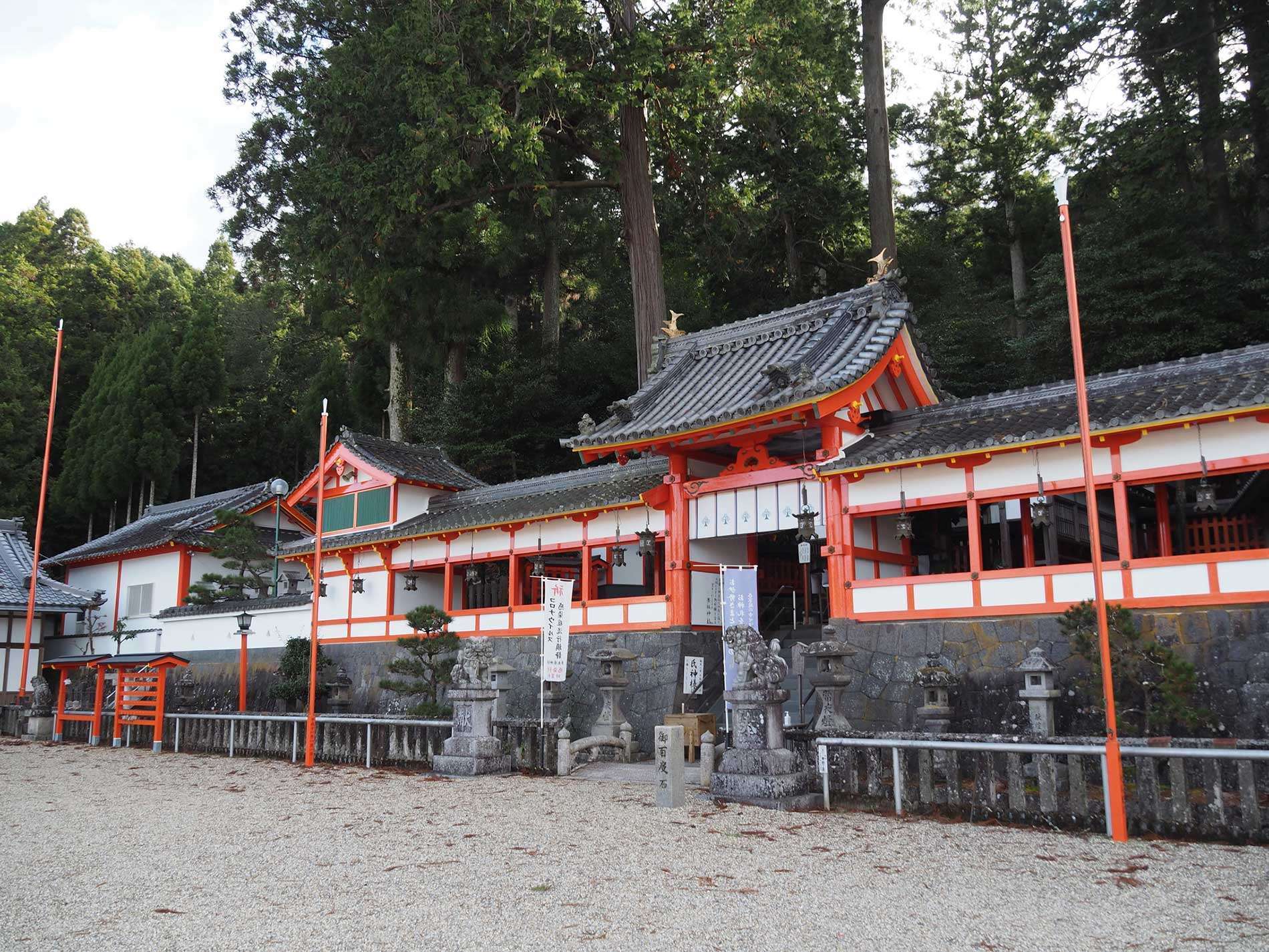 Sumisaka Shrine / 墨坂神社