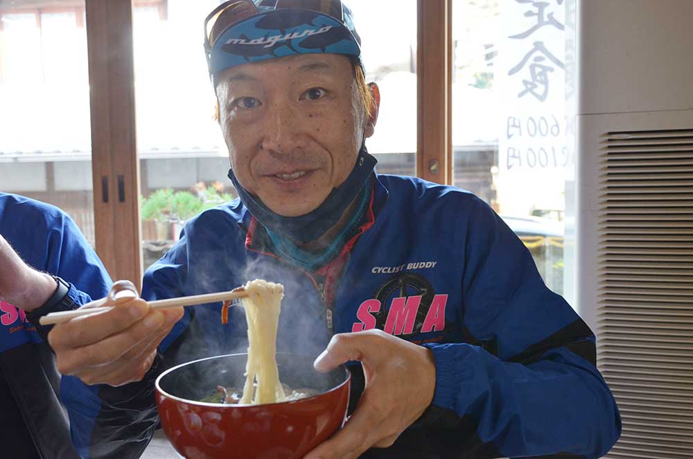 Eating somen at Nakamura-ya