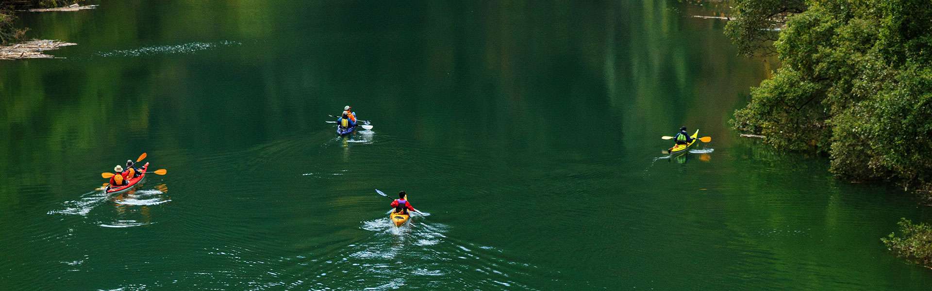 Kayaking on Lake Shorenji