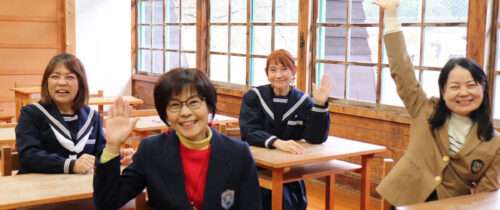 Japanese school experience / 懐かしい学校体験