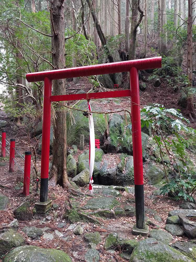 Himeshi Myojin / 姫石明神